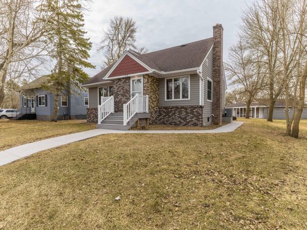 105 Kentucky Avenue , Hoffman, MN 56339