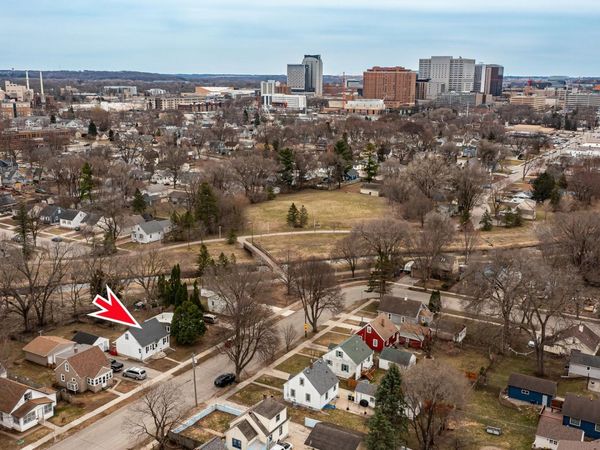 1016 6th Avenue NW, Rochester, MN 55901