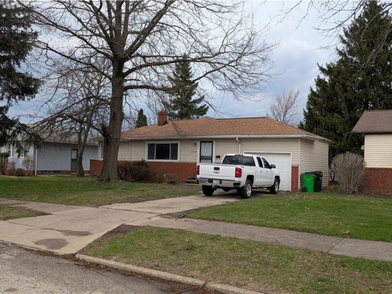 18909 Preston Road , Warrensville Heights, OH 44128 Photo 1