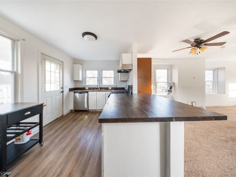 615 W Spruce Avenue , Ravenna, OH 44266 Photo 14