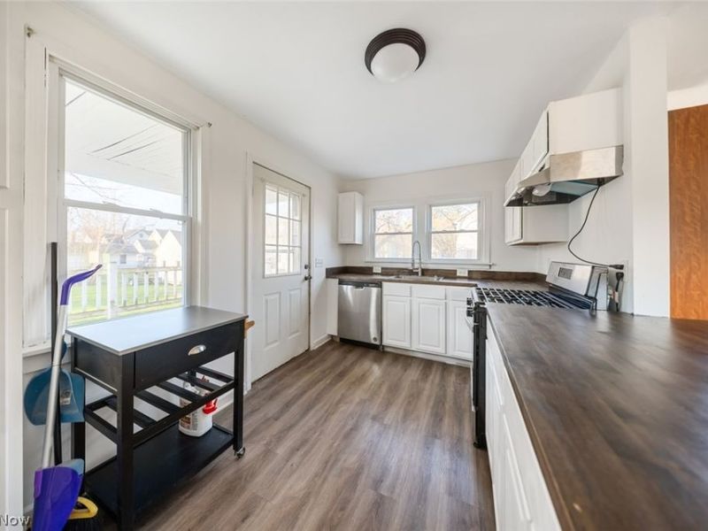 615 W Spruce Avenue , Ravenna, OH 44266 Photo 15