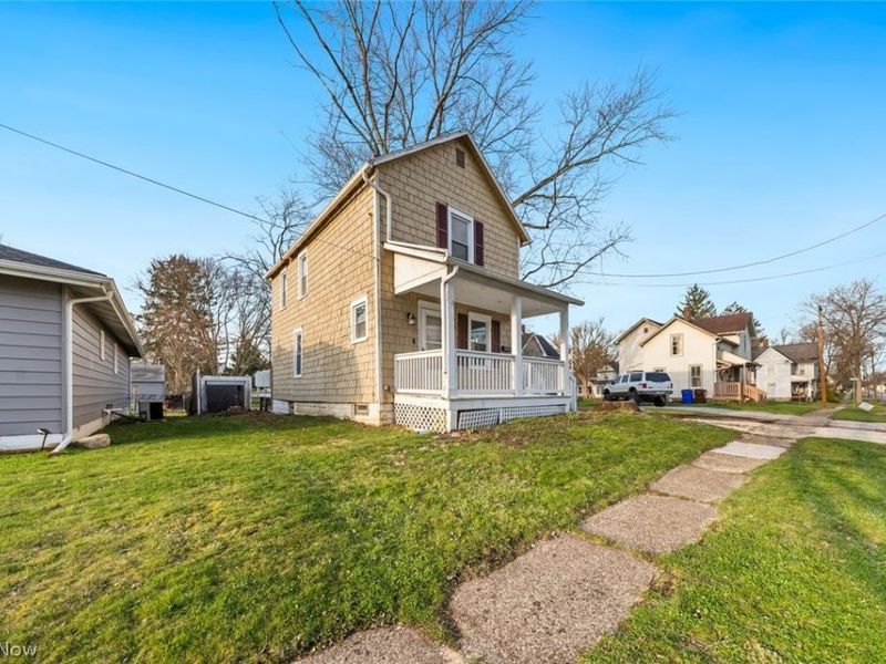 615 W Spruce Avenue , Ravenna, OH 44266 Photo 3