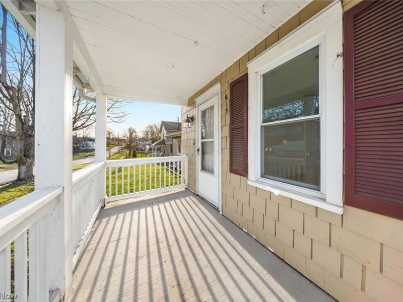 615 W Spruce Avenue , Ravenna, OH 44266 Photo 4