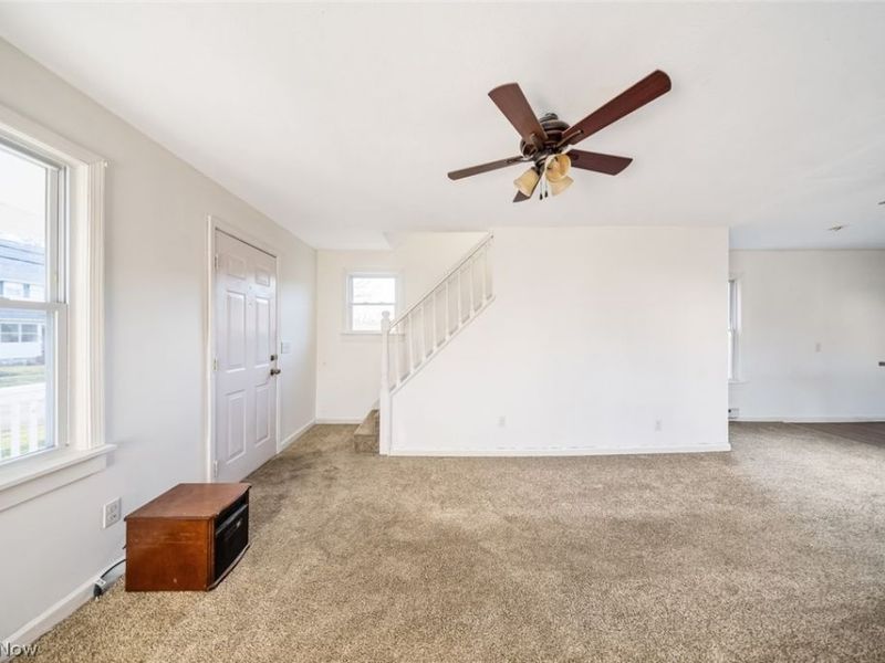 615 W Spruce Avenue , Ravenna, OH 44266 Photo 8