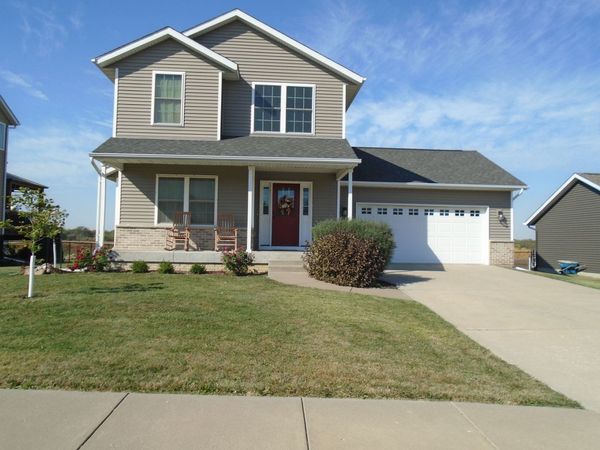 119 14th Avenue, Dewitt, IA 52742