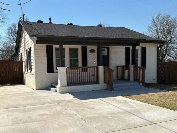 1221 Highland Avenue , Springdale, AR 72764