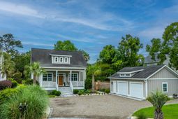 619 Thomas Glenn Court photo 4