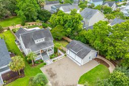 619 Thomas Glenn Court photo 4