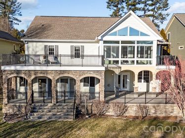 612 Vista Falls Road, Mills River, NC 28759