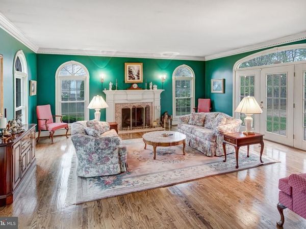6211 GUILFORD DRIVE, ALEXANDRIA, VA 22310