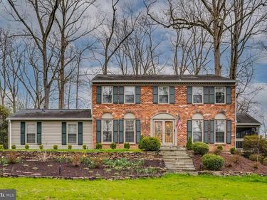 723 FOREST PARK ROAD, GREAT FALLS, VA 22066