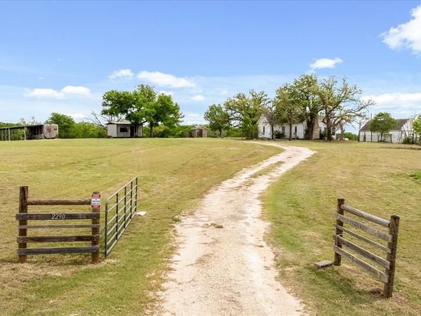 2290 N Fm 200, Rainbow, TX 76077