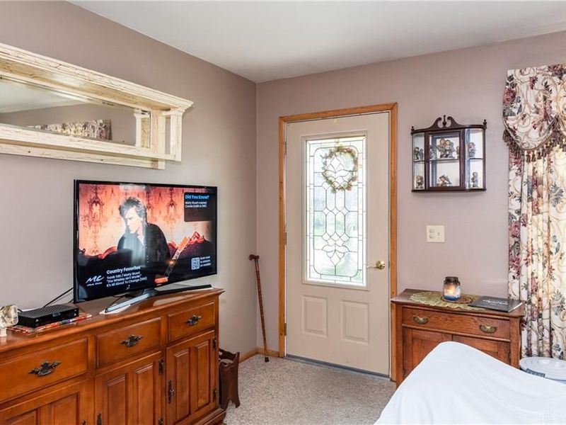 535 Barbara Drive, Tipp City, OH 45371 Photo 5