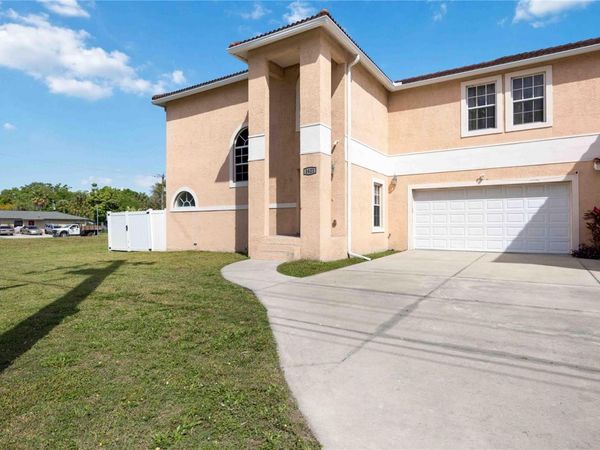 1621 DR MARTIN LUTHER KING WAY , SARASOTA, FL 34234