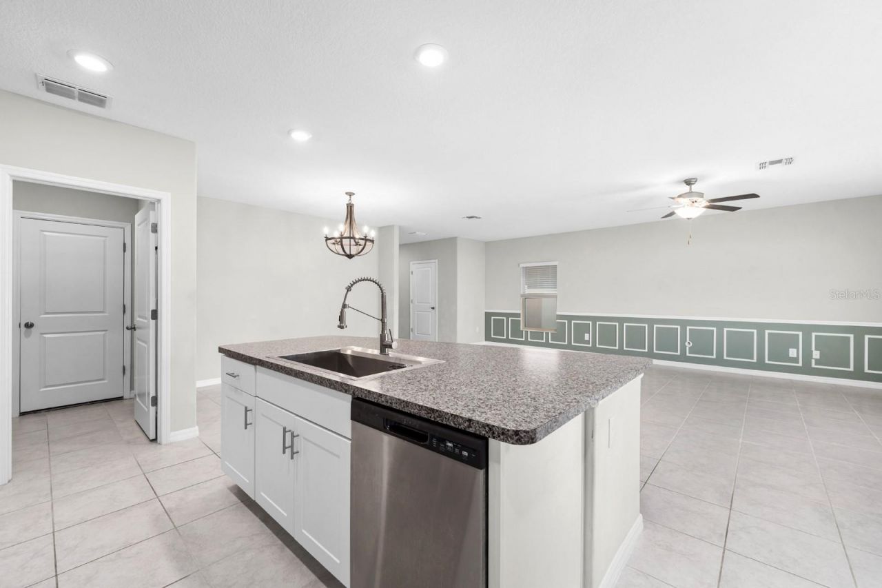 7217 Ronnie Gardens Court , Tampa, FL 33619 Photo