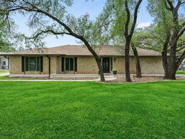 224 Clear Spring RD, Georgetown, TX 78628