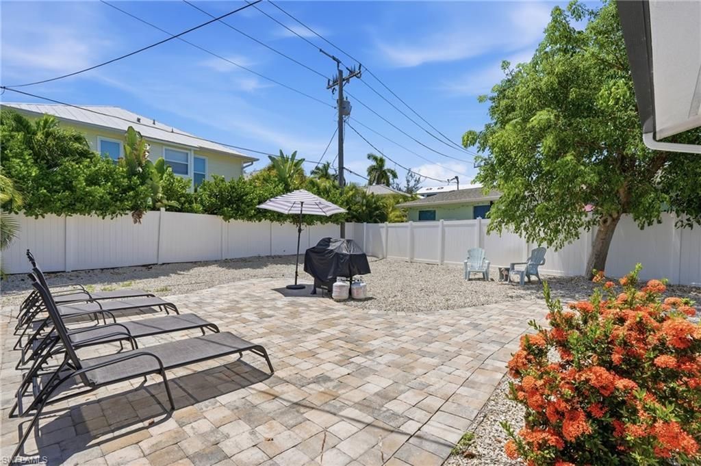 240 Fairweather Ln, Fort Myers Beach, FL 33931 Photo