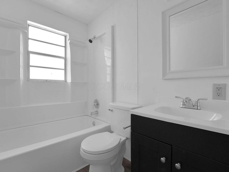 3384 Norwalk Road , Columbus, OH 43207 Photo 8