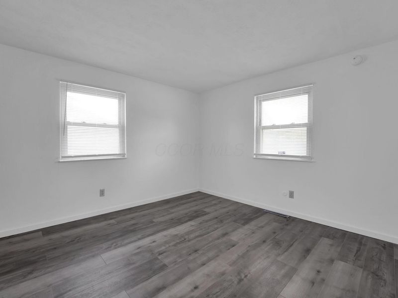 3384 Norwalk Road , Columbus, OH 43207 Photo 9