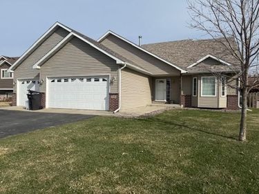 516 Frankfort Way, Waverly, MN 55390