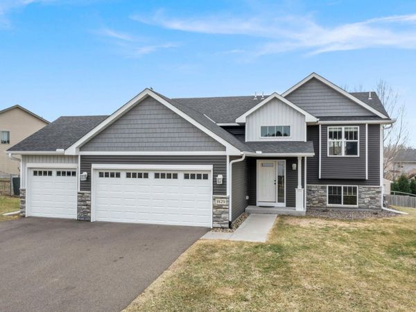 1429 18th Avenue SE, Cambridge, MN 55008