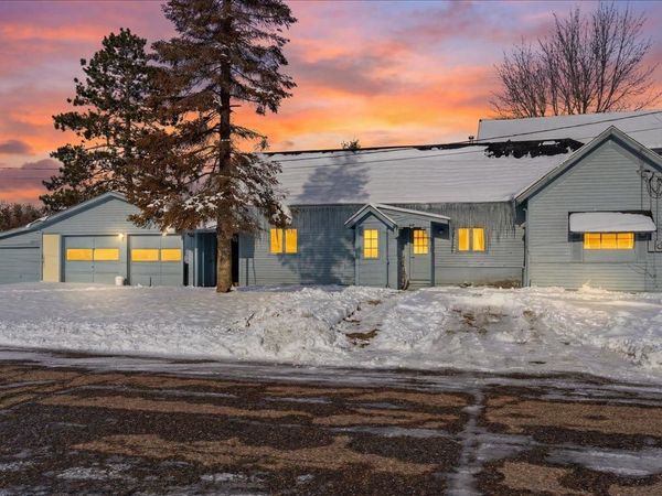 297 US 10 , Motley, MN 56466