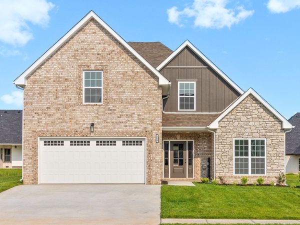 214 Harvest Moon Dr , Clarksville, TN 37043