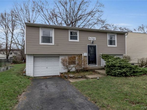 108 W Toulon Drive, Buffalo, NY 14227