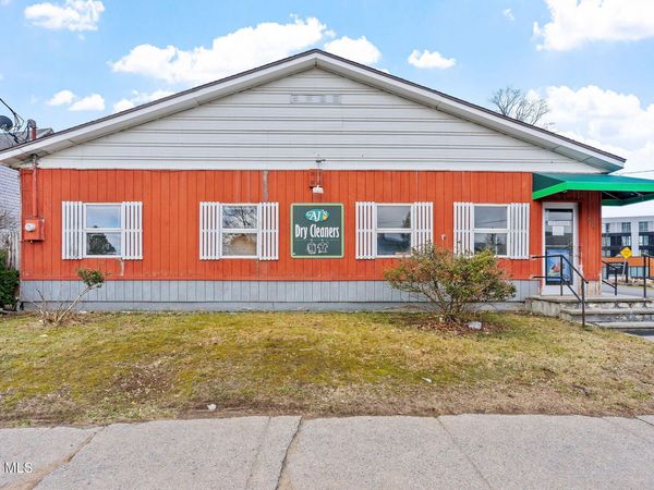 48 Lincoln Avenue, Saratoga Springs, NY 12866