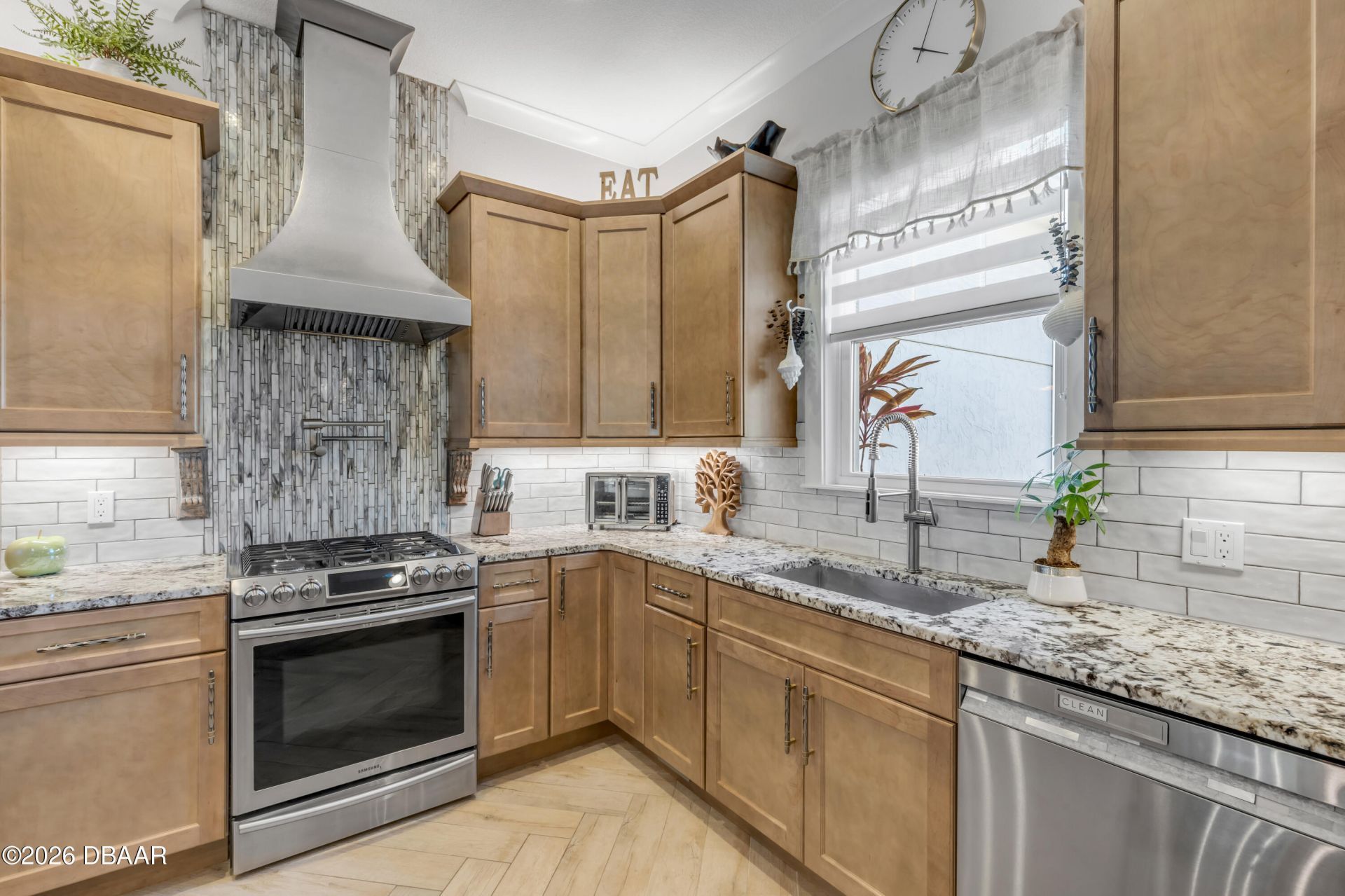 1502 Saxon Drive, New Smyrna Beach, FL 32169 Photo