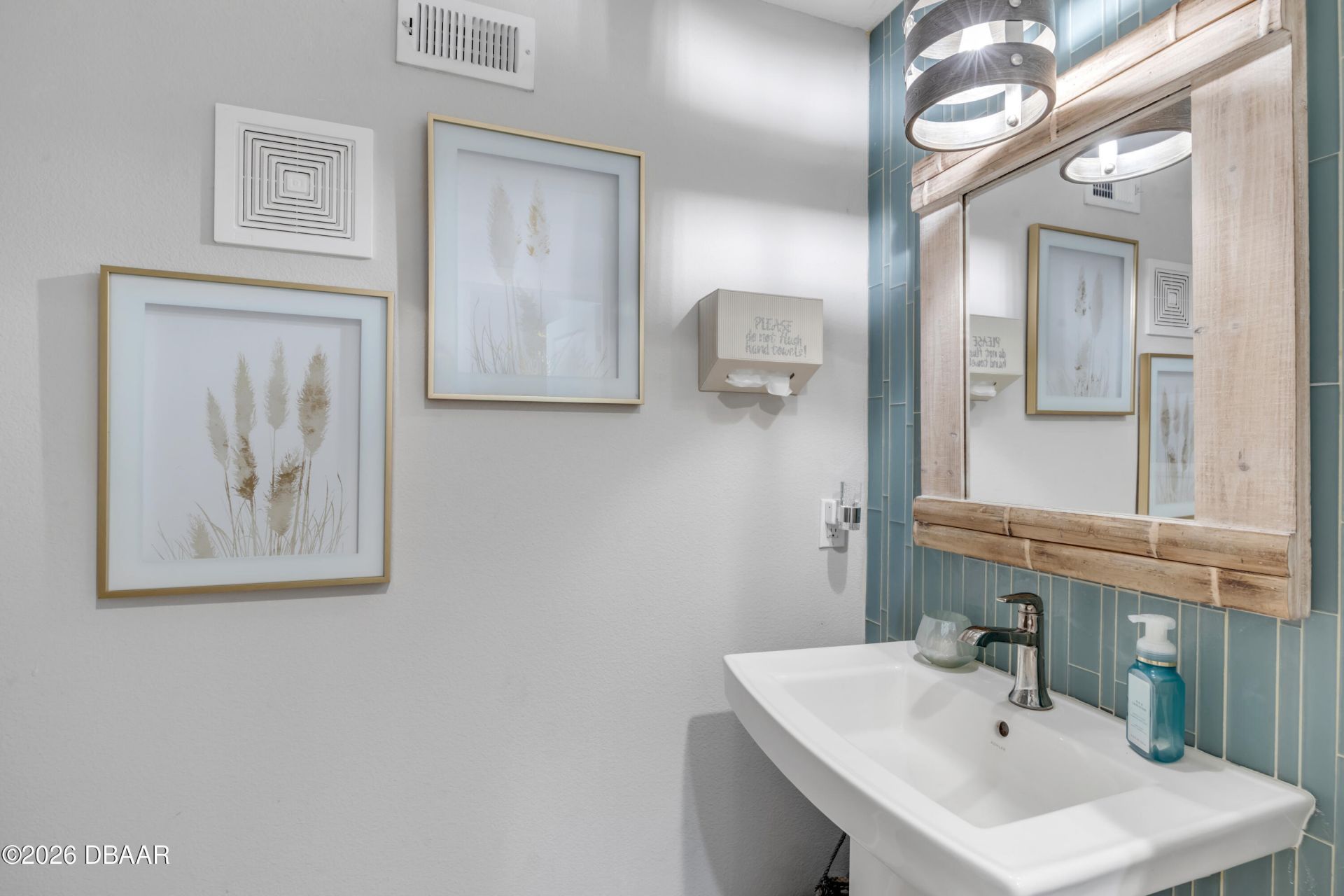 1502 Saxon Drive, New Smyrna Beach, FL 32169 Photo