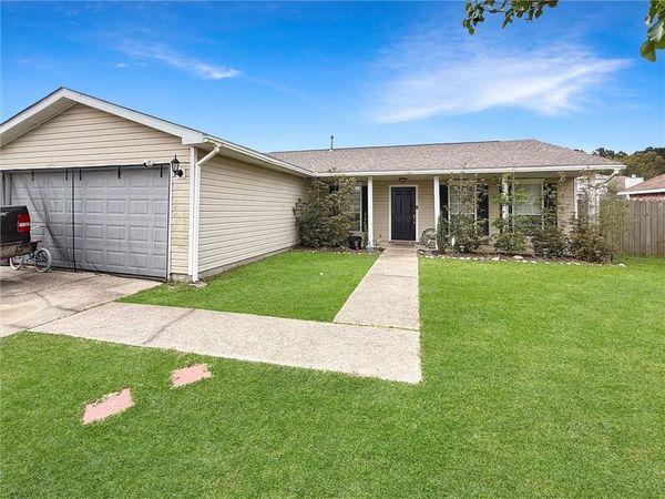 1021 WILLIAM Drive, Slidell, LA 70460