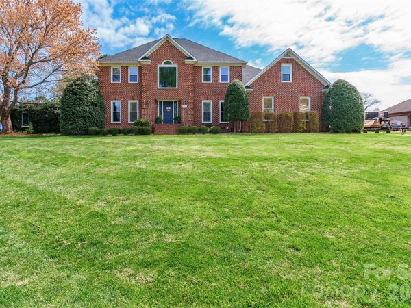 217 Spring Run Drive, Mooresville, NC 28117