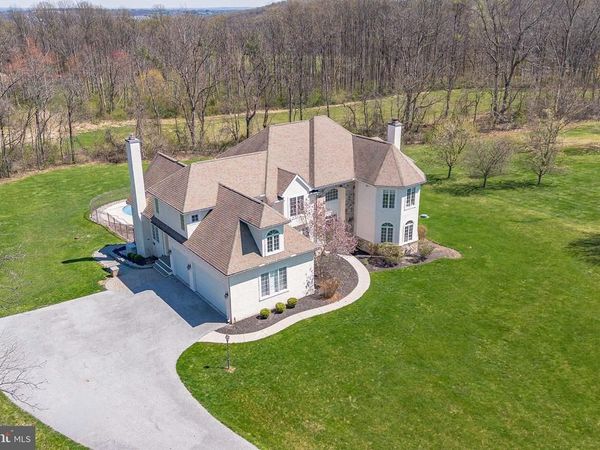 26 MILLSTONE LANE, POTTSTOWN, PA 19465