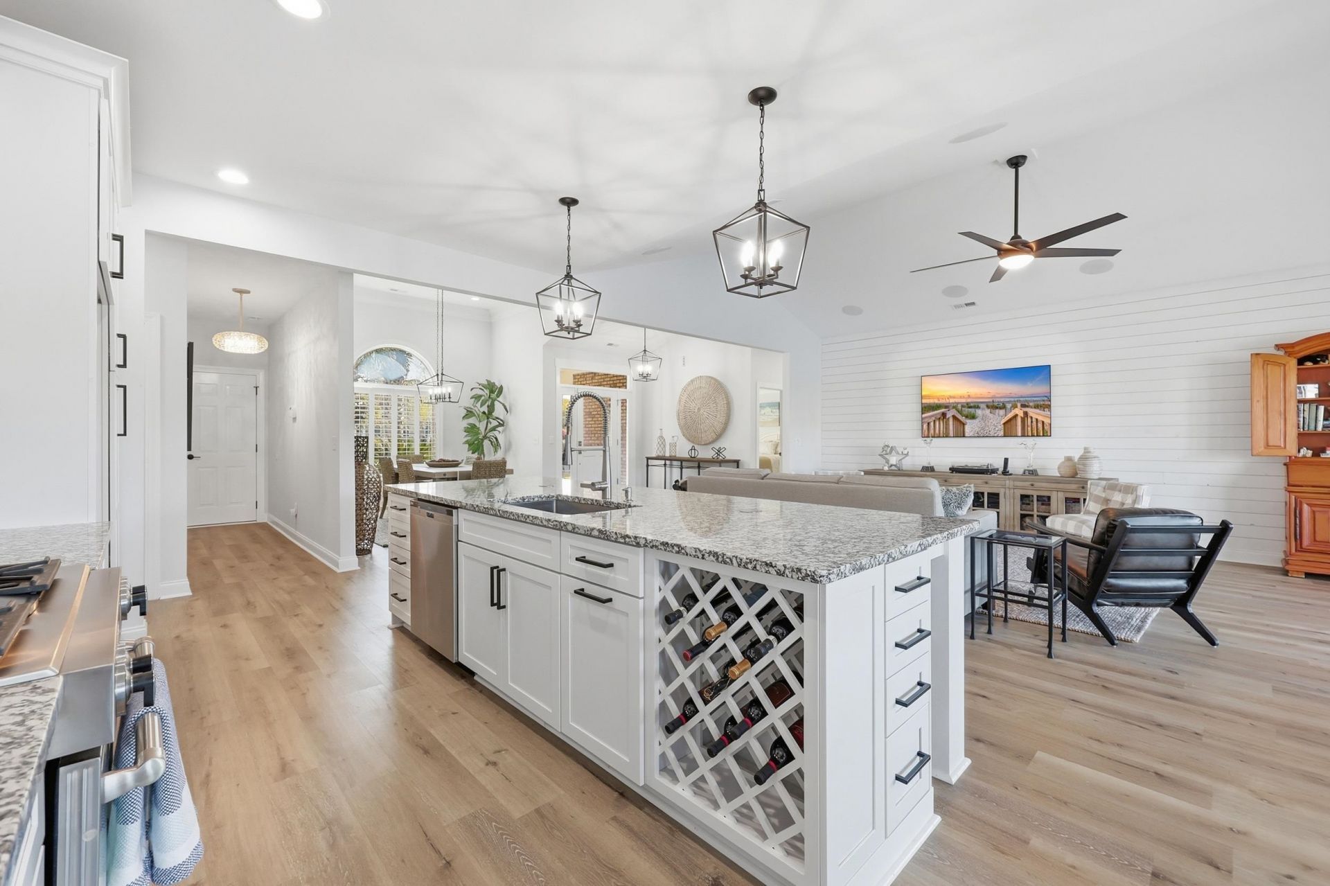 517 Sea Island Way  Photo 11