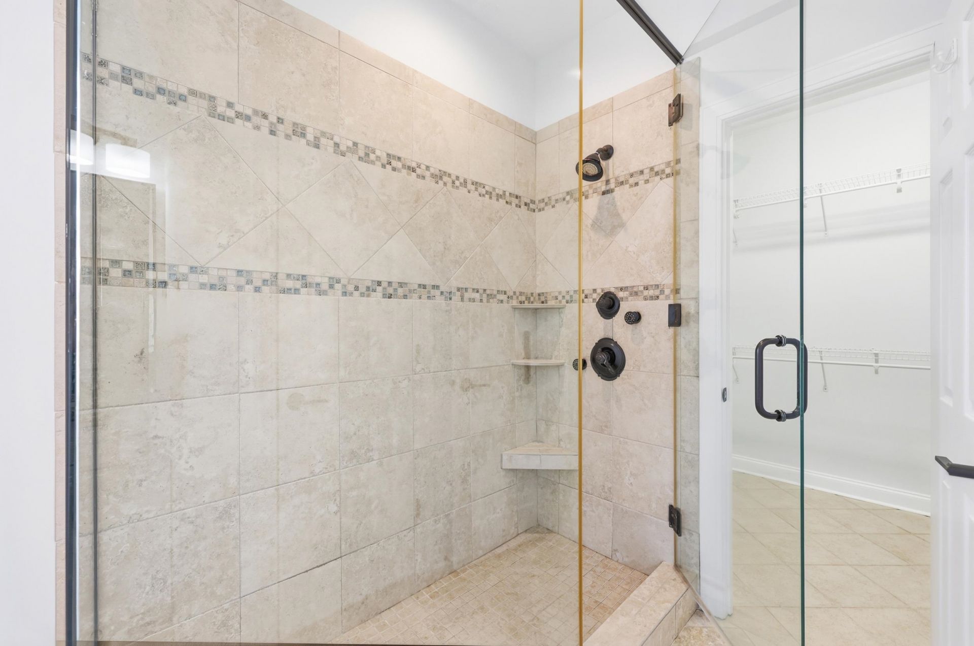 517 Sea Island Way Photo 30