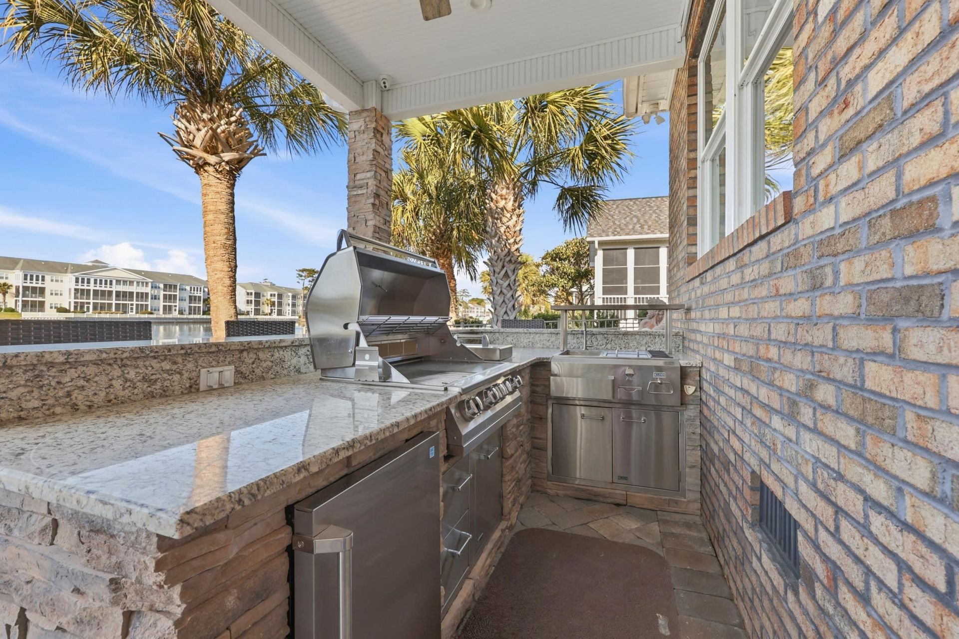 517 Sea Island Way  Photo 38