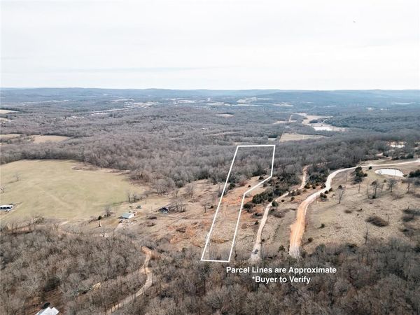 3877 W Kessler Mountain Road, Fayetteville, AR 72701
