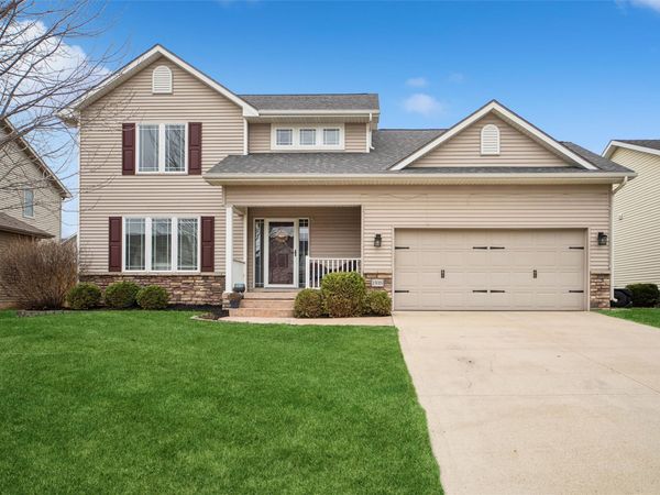 13018 Westbrook Drive , Urbandale, IA 50323