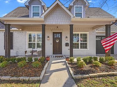 840 Edgefield Road, Fort Worth, TX 76107