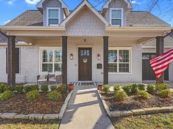 840 Edgefield Road, Fort Worth, TX 76107