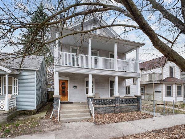 937 Davis Avenue NW, Grand Rapids, MI 49504