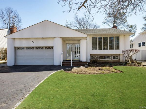 42 Netto Lane , Plainview, NY 11803
