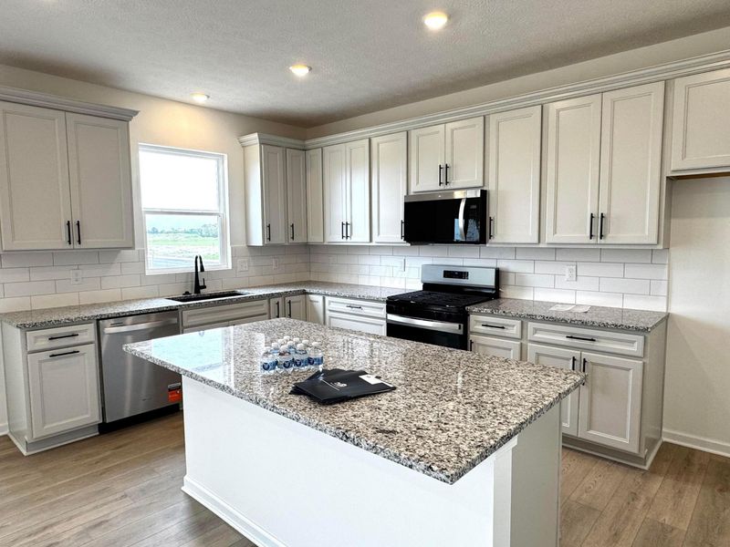 6334 Amarena Drive, Unit Lot 316, Hilliard, OH 43026 Photo 2