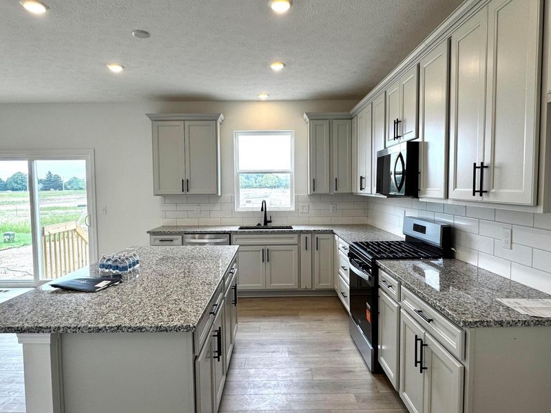 6334 Amarena Drive, Unit Lot 316, Hilliard, OH 43026 Photo 3