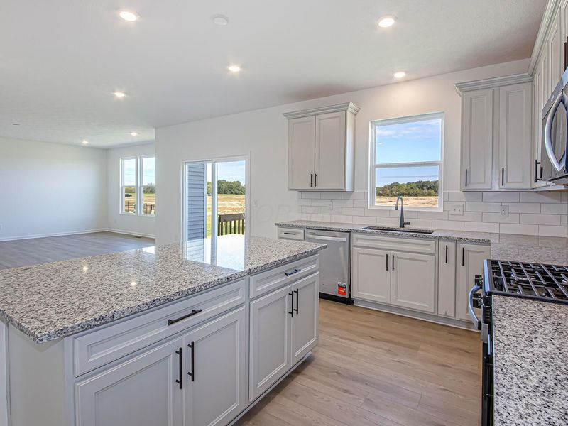 6334 Amarena Drive, Unit Lot 316, Hilliard, OH 43026 Photo 5