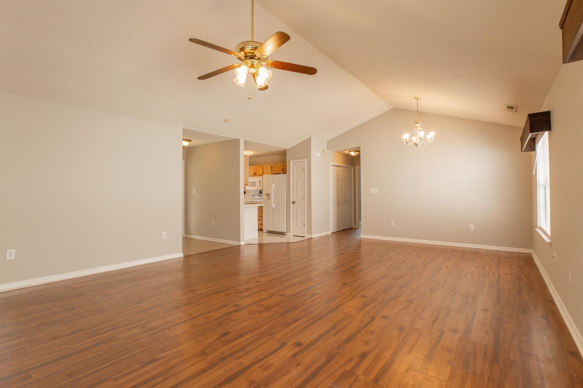 112 Dusty Trail Ln.  Photo 8