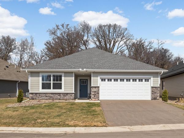 13760 Hollybrook Circle, Apple Valley, MN 55124
