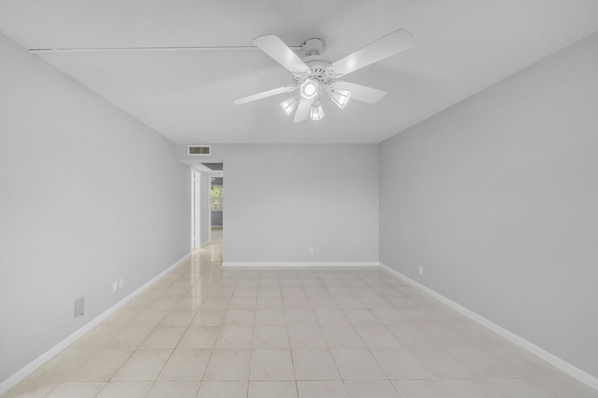 49 Hastings, Unit D, West Palm Beach, FL 33417 Photo