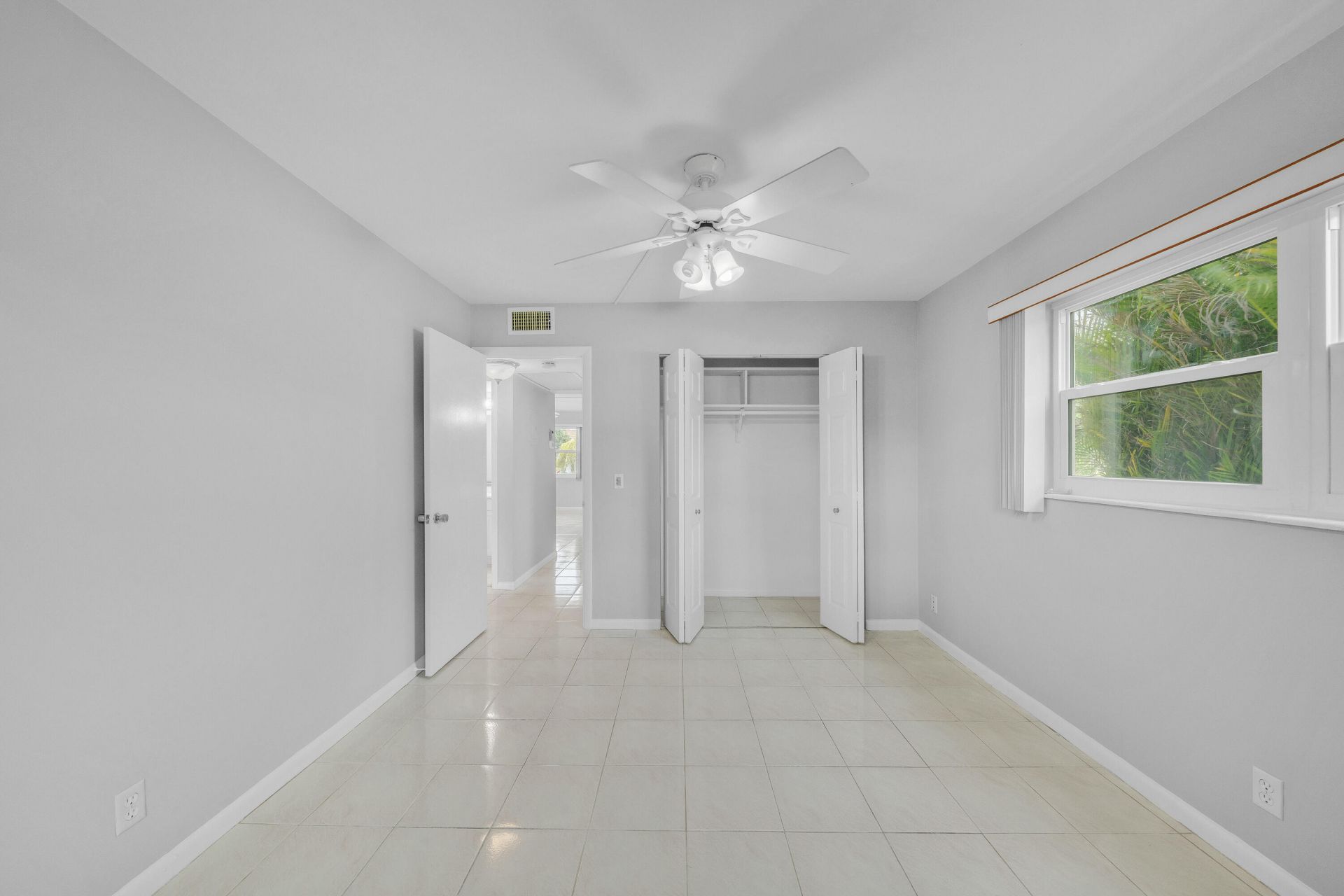 49 Hastings, Unit D, West Palm Beach, FL 33417 Photo